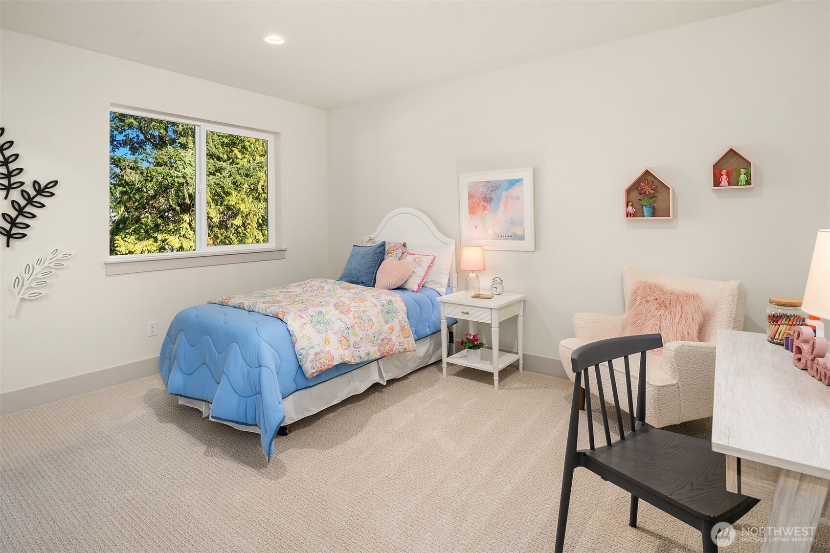 Large Primary Bedroom Includes Walkin Closet and LUX 5 Piece Bathroom