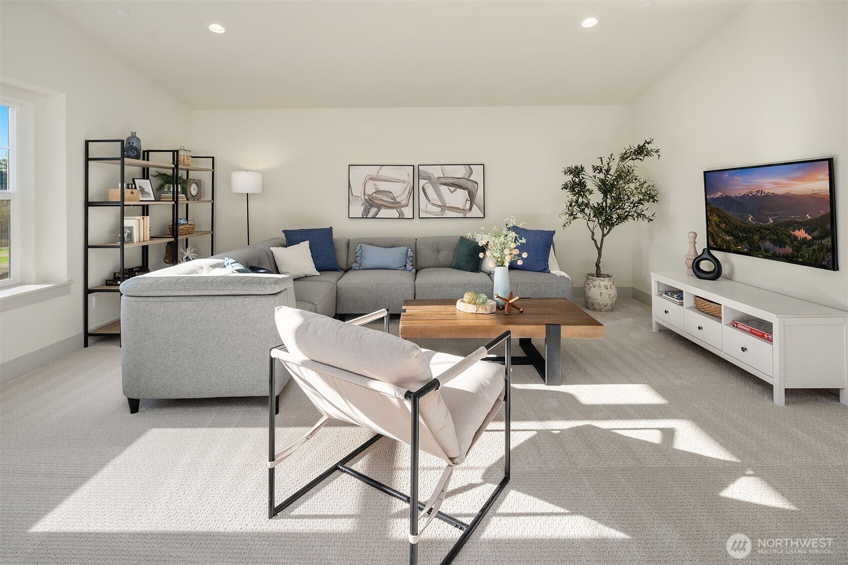 Luxury Shower with Niche and Bench Seating