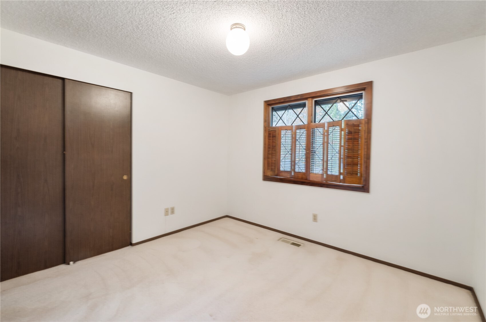 Unstaged 2nd Bedroom