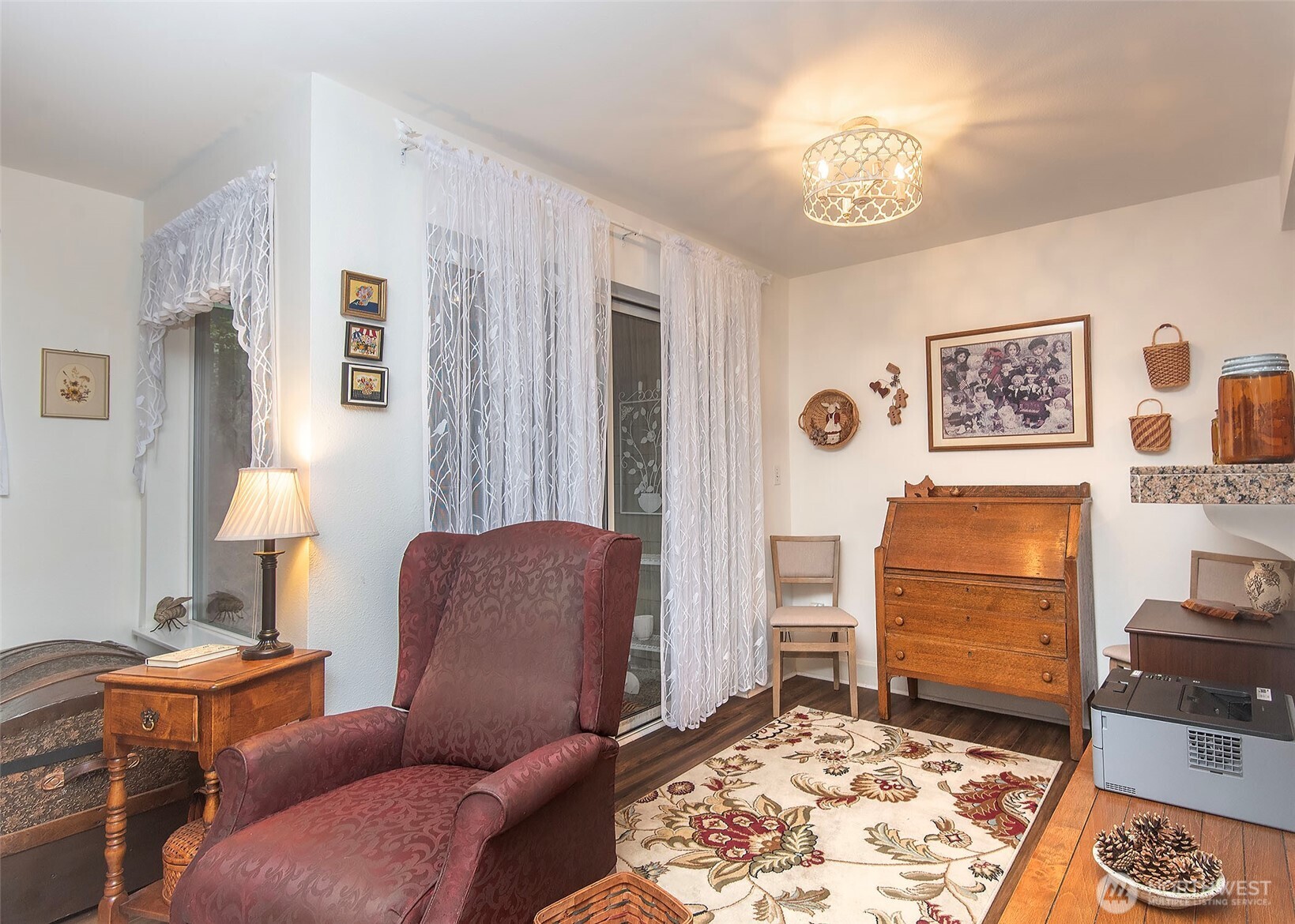 Dining nook or flex space.