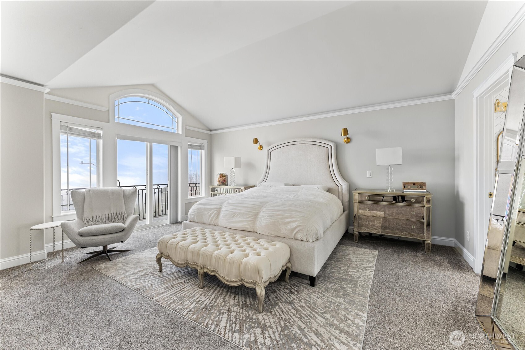 Primary bathroom ensuite