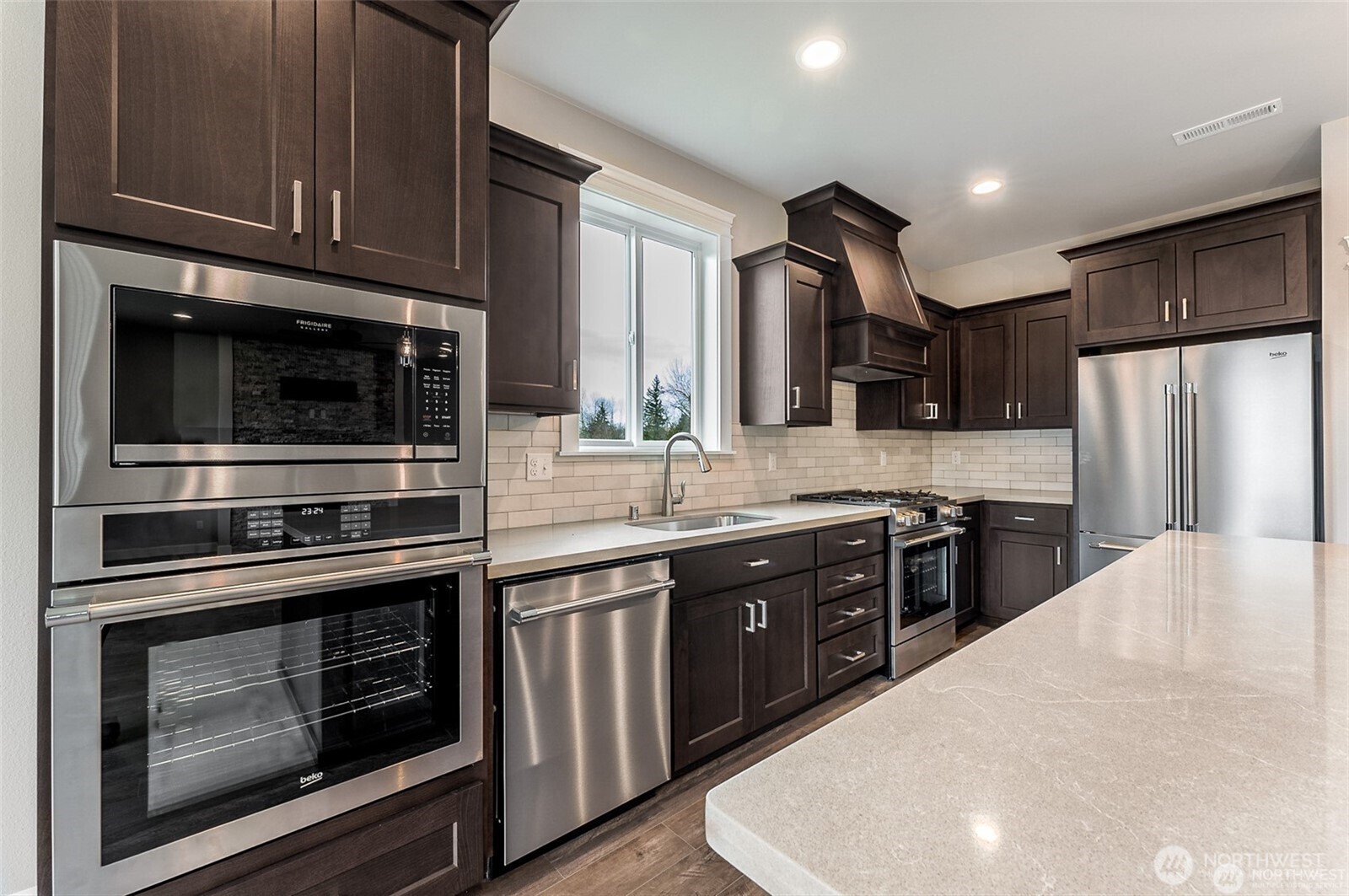 Photo is of the same floorplan and is for display purposes to show options. photo may contain upgrades.