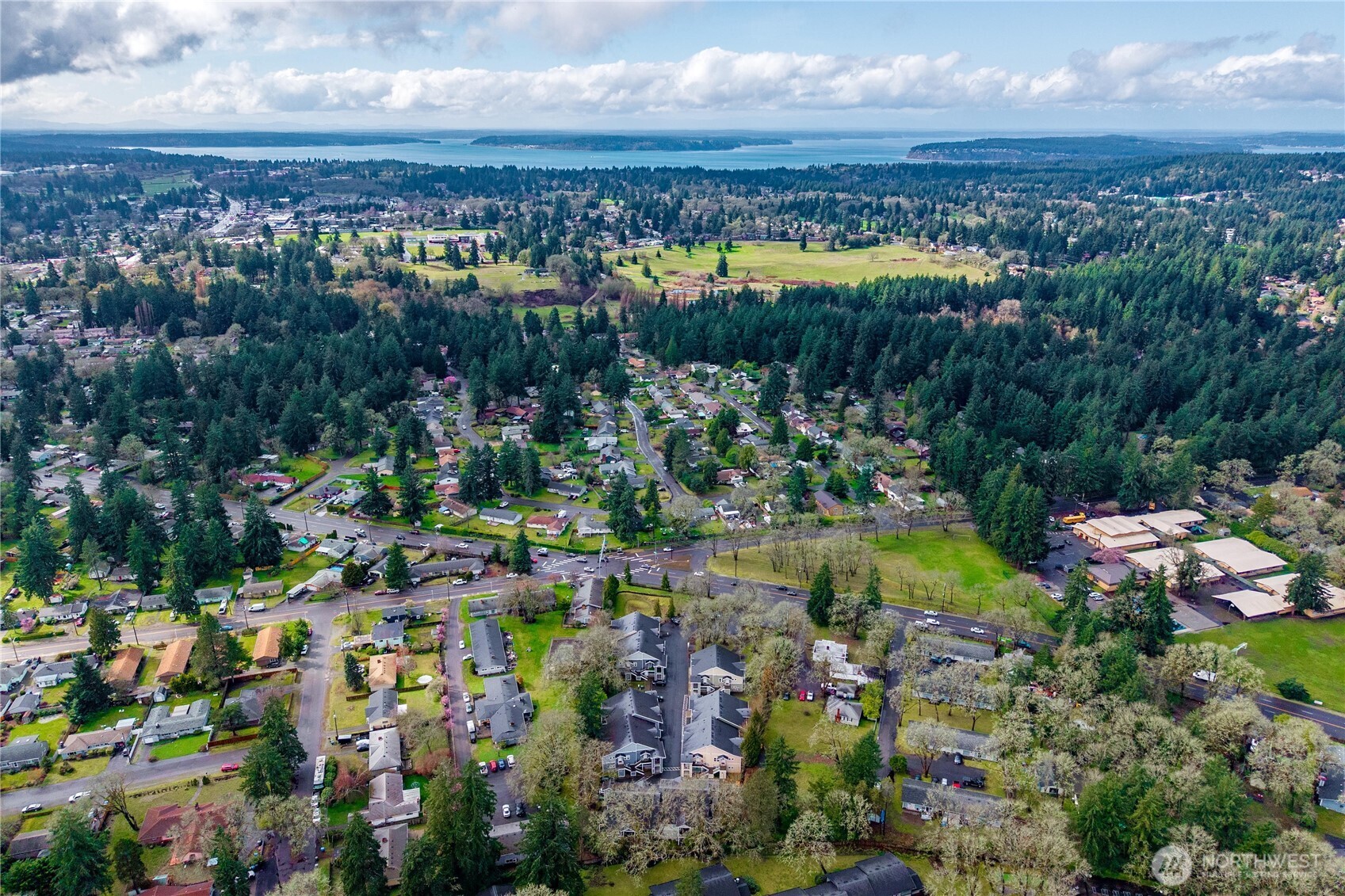Centerally Located in Lakewood
