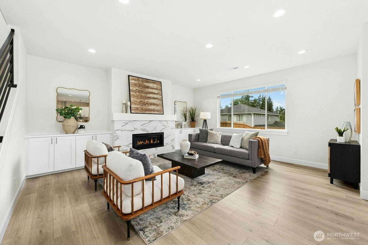 Pics for general layout.  Finishes will vary.  Please visist model home for finishes.