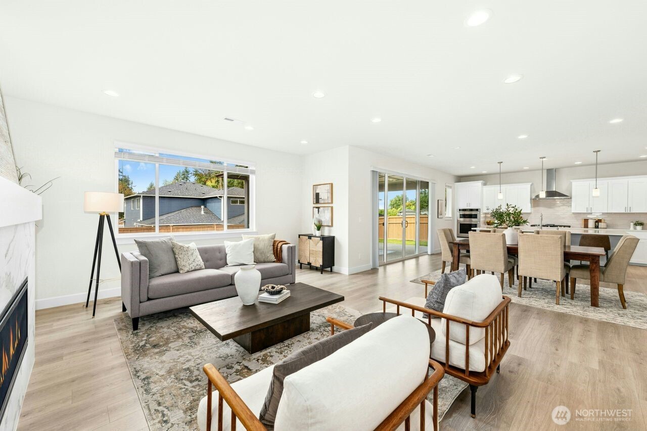 Pics for general layout.  Finishes will vary.  Please visist model home for finishes.