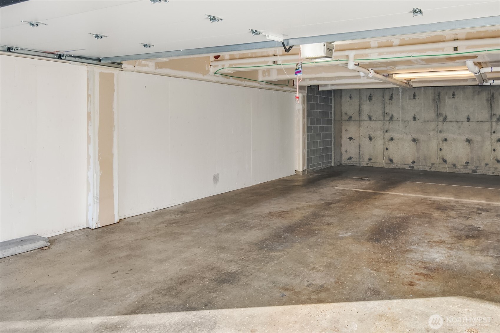 2 car tandem w/add room approx 37'x9'