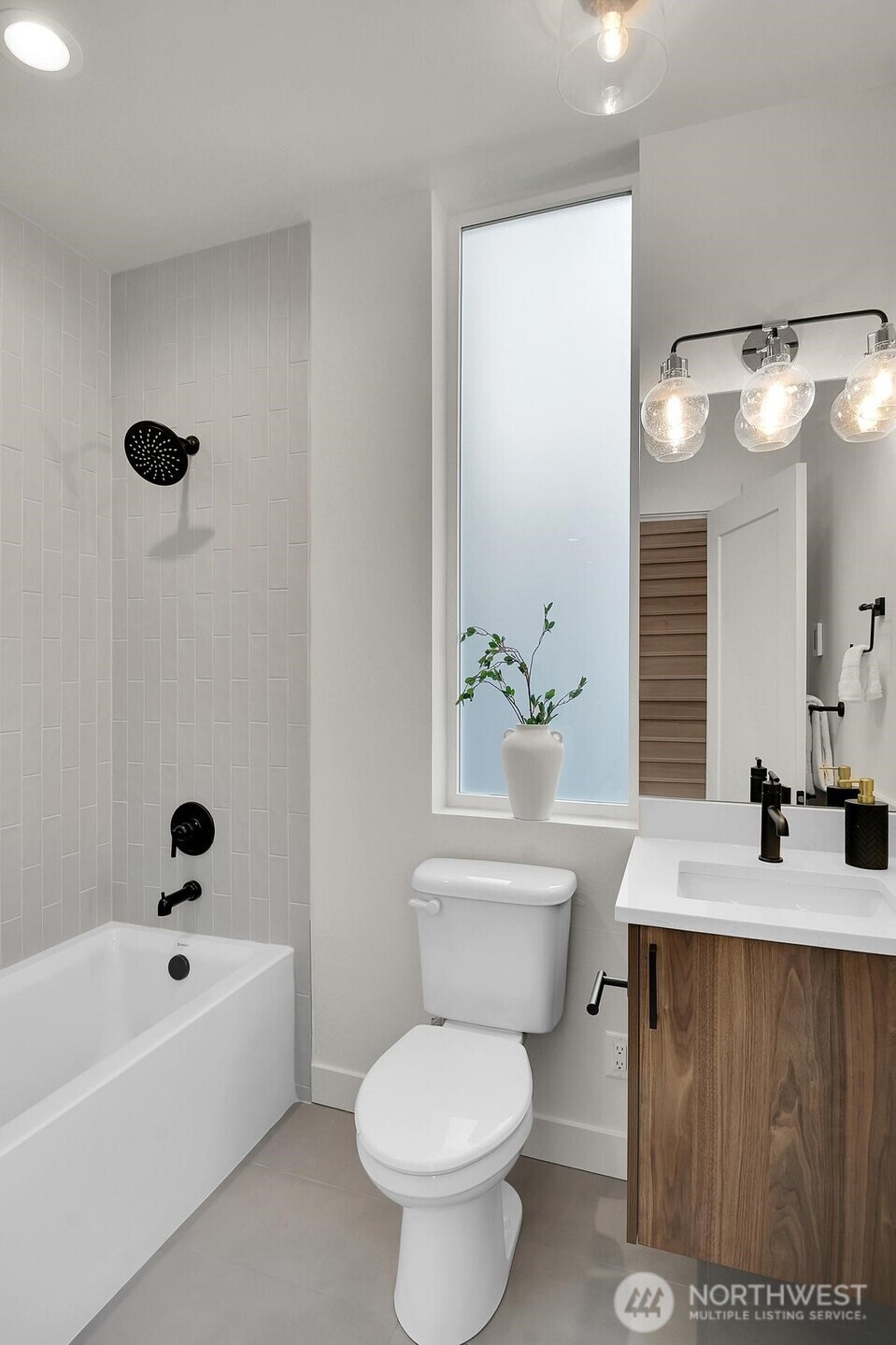 All bedrroms have mini split for both heating and cooling