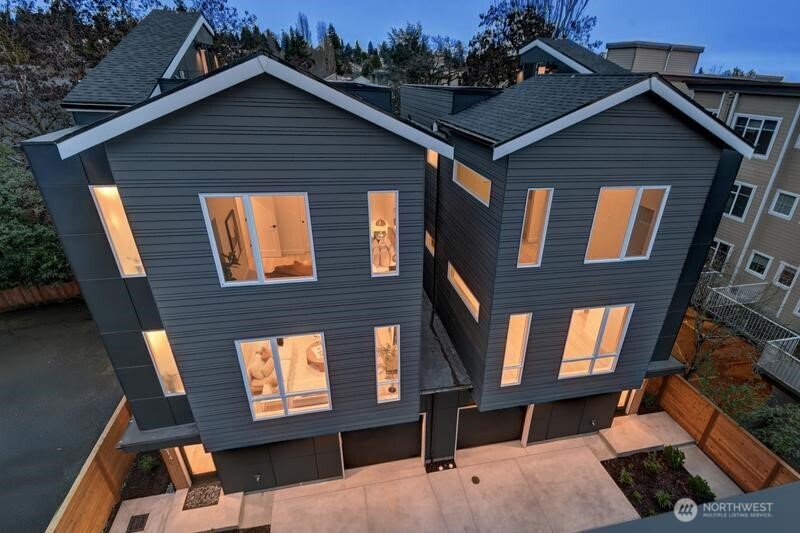 expansive roof top deck