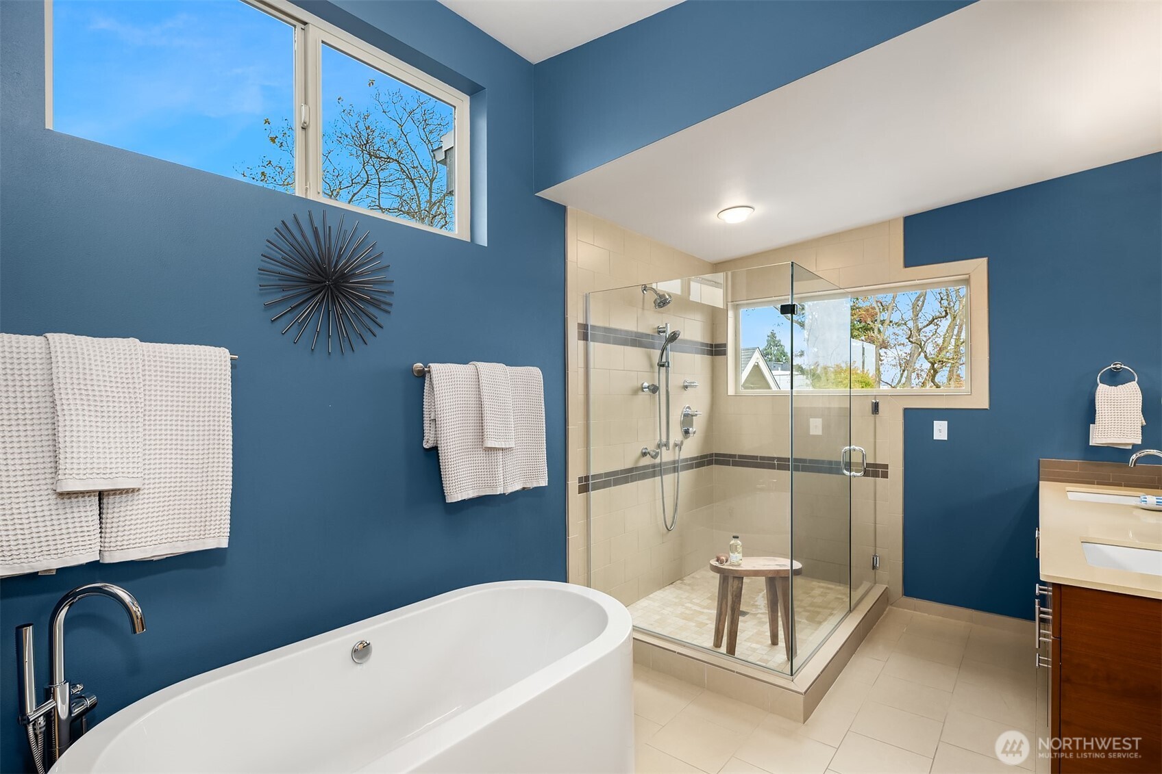 5 piece bathromm for preimary en suite