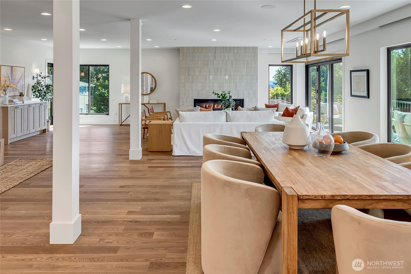 So wide open!  This space is perfect to entertain a large group or small family gatherings.