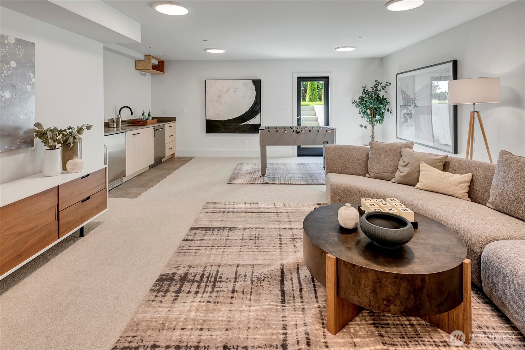 Completely separate entrance ADU.  Au pair, long term guests, rental property?  The options are endless!