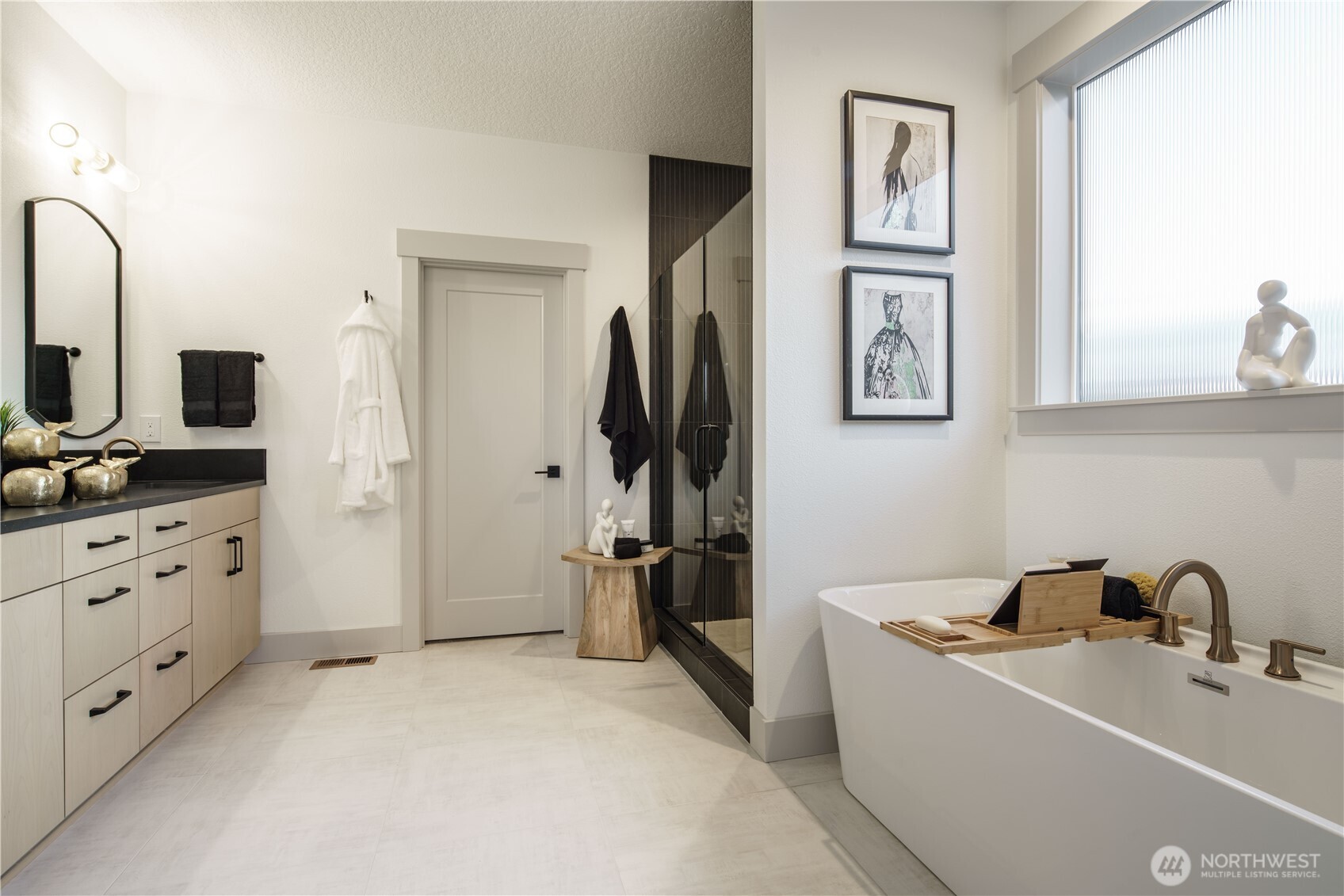 This photo/rendering is provided for illustrative purposes only. It does not depict the actual property, finishes, or furnishings, which may differ.