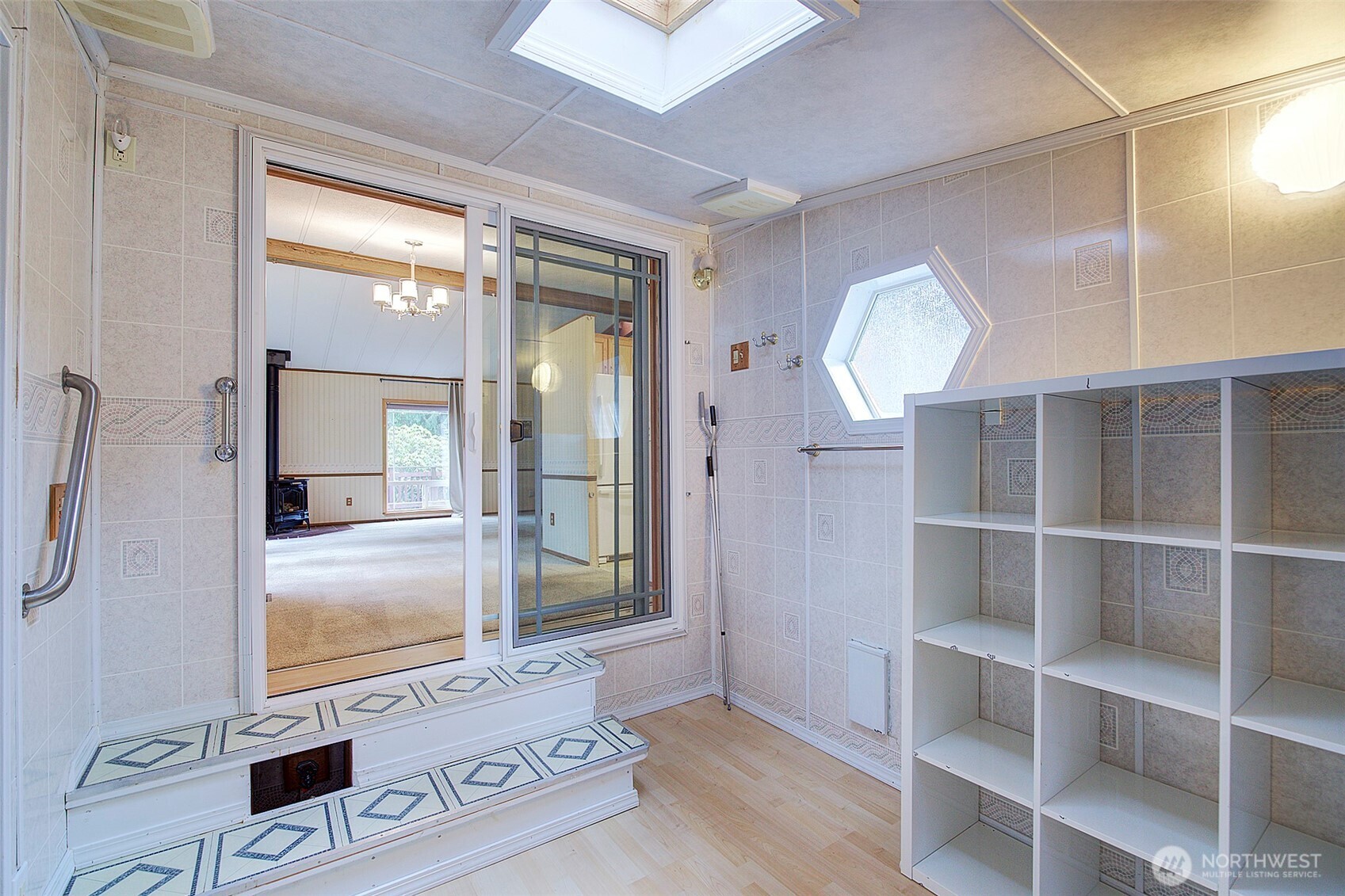 Extra finished room off kitchen