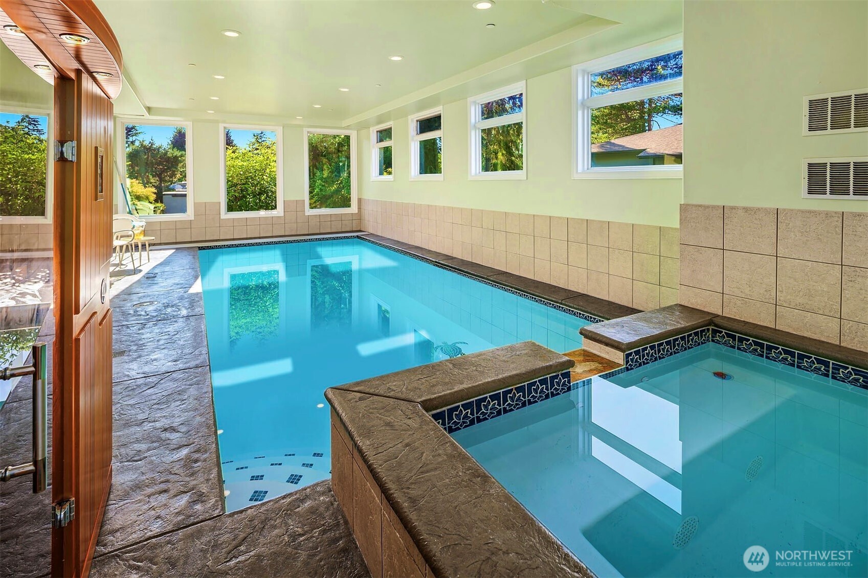 Indoor pool & spa for fun all year round