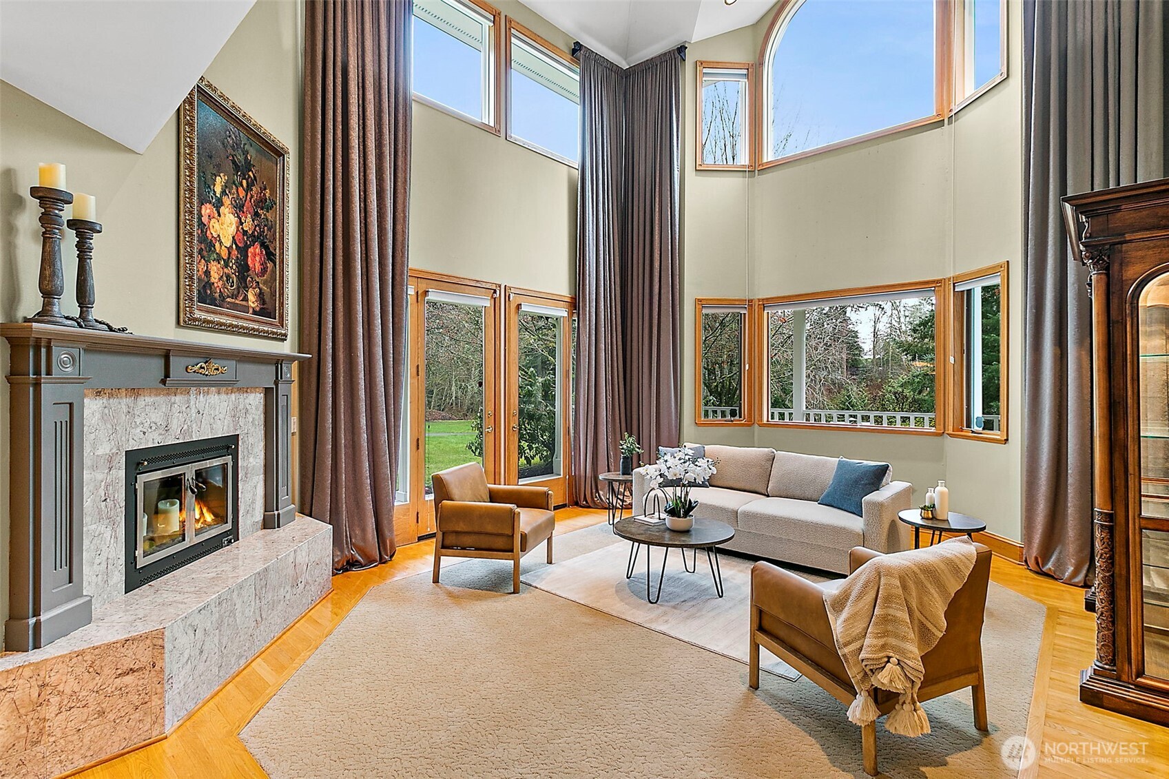 High ceiling entry room.