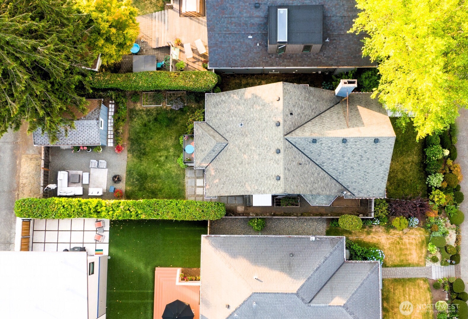 Potential for DADU off alley.