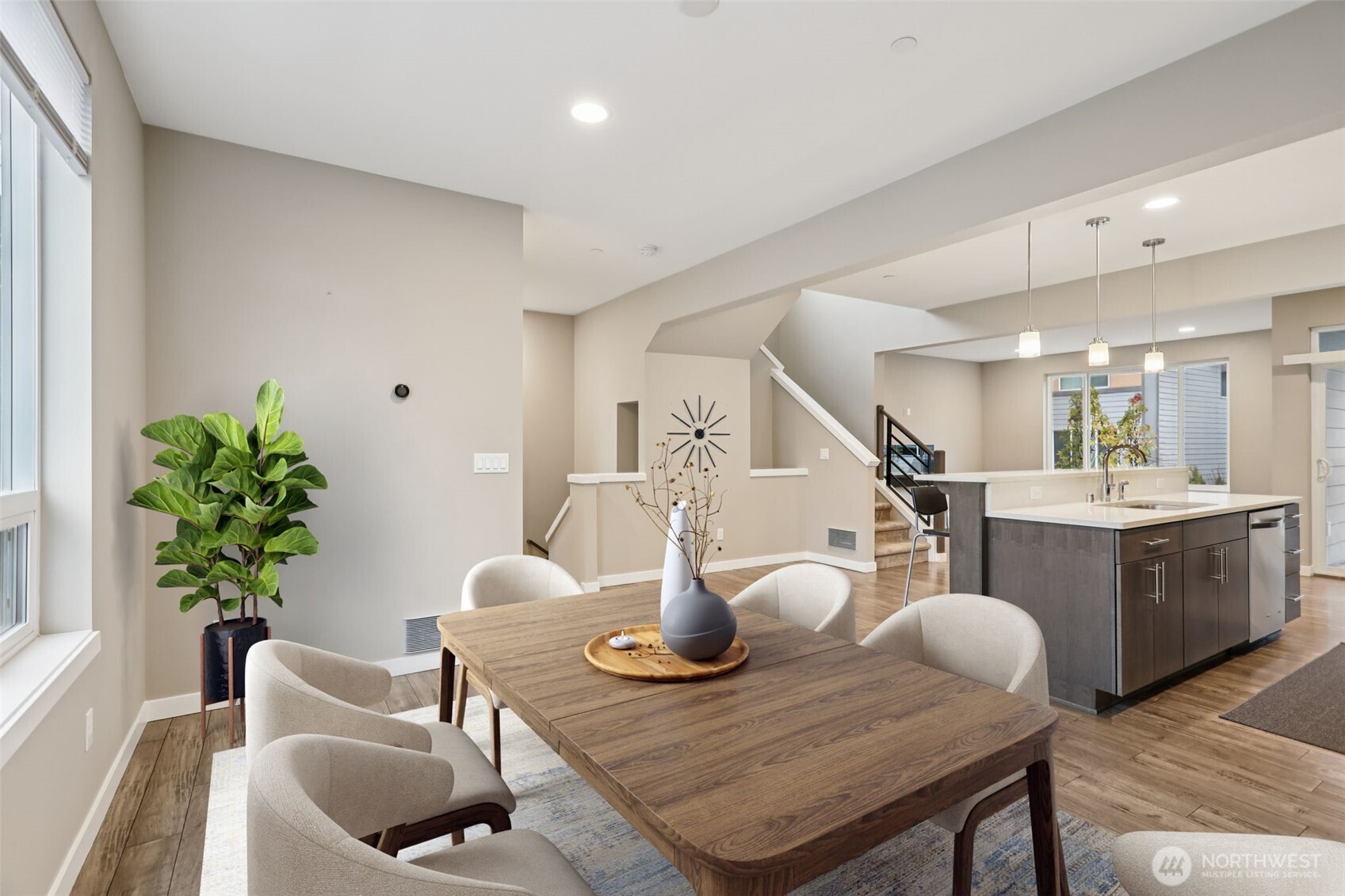 Spacious Dining area