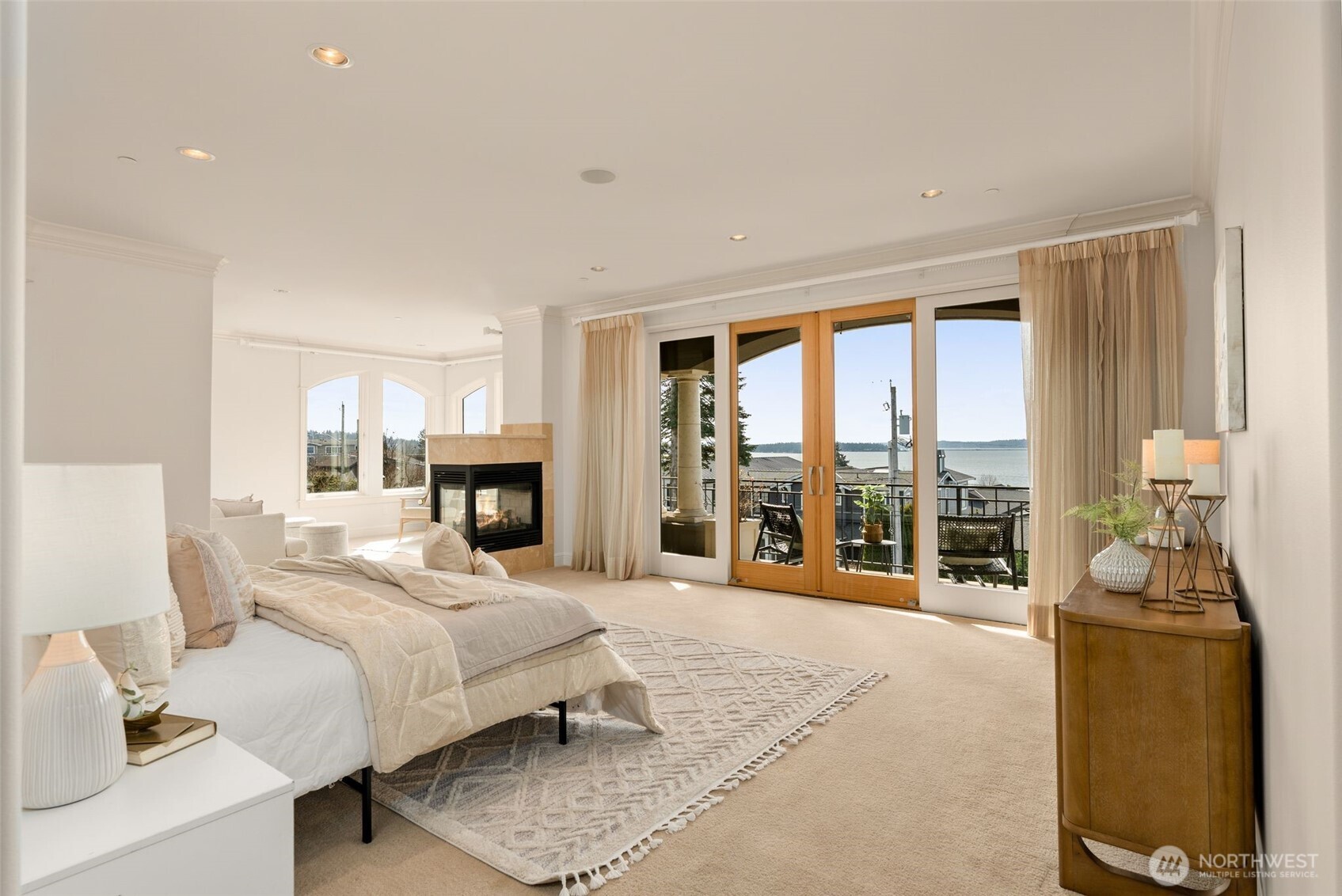 Private sitting area adjacent to the suite.