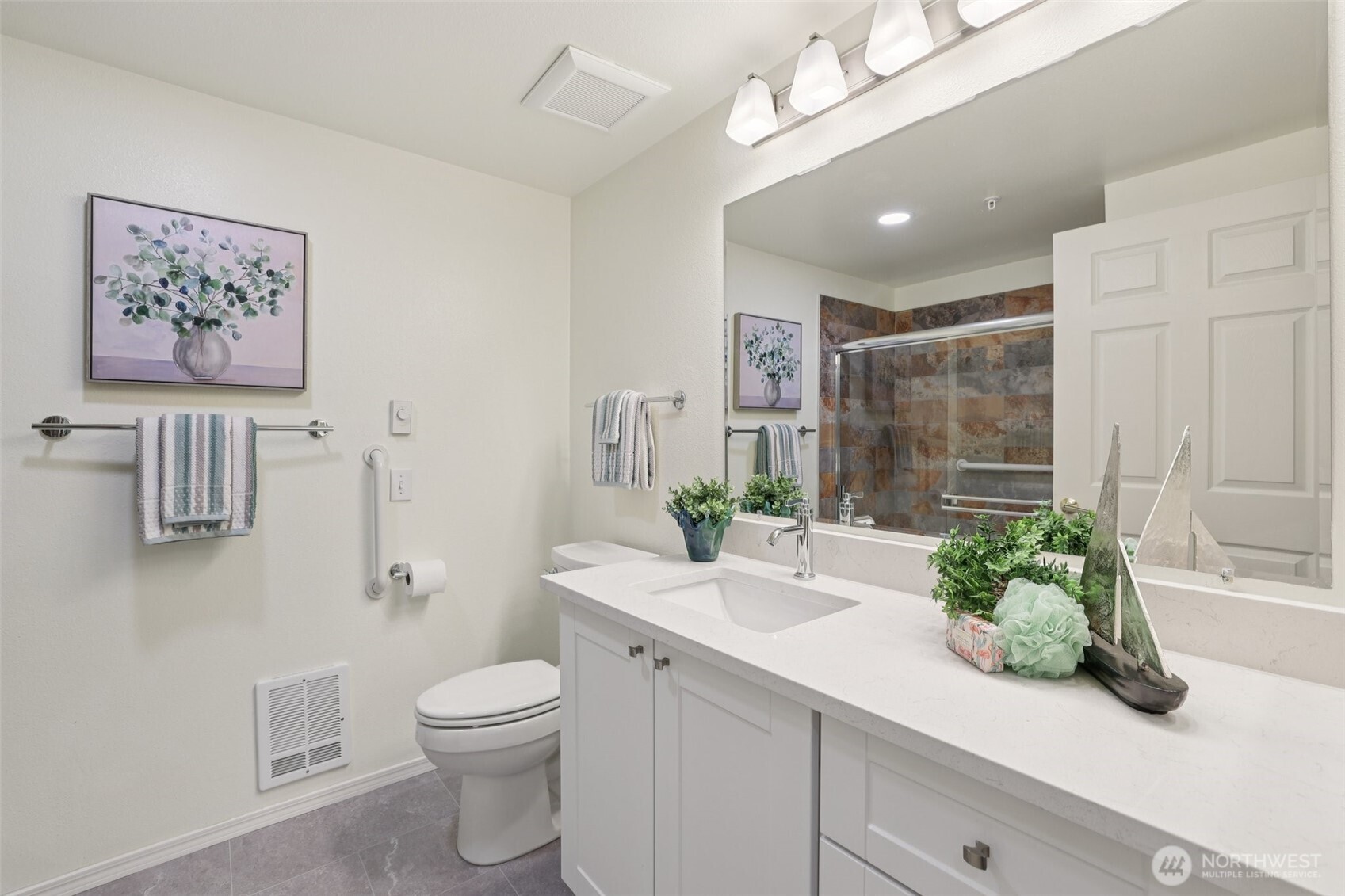 Full Bathroom for Guests