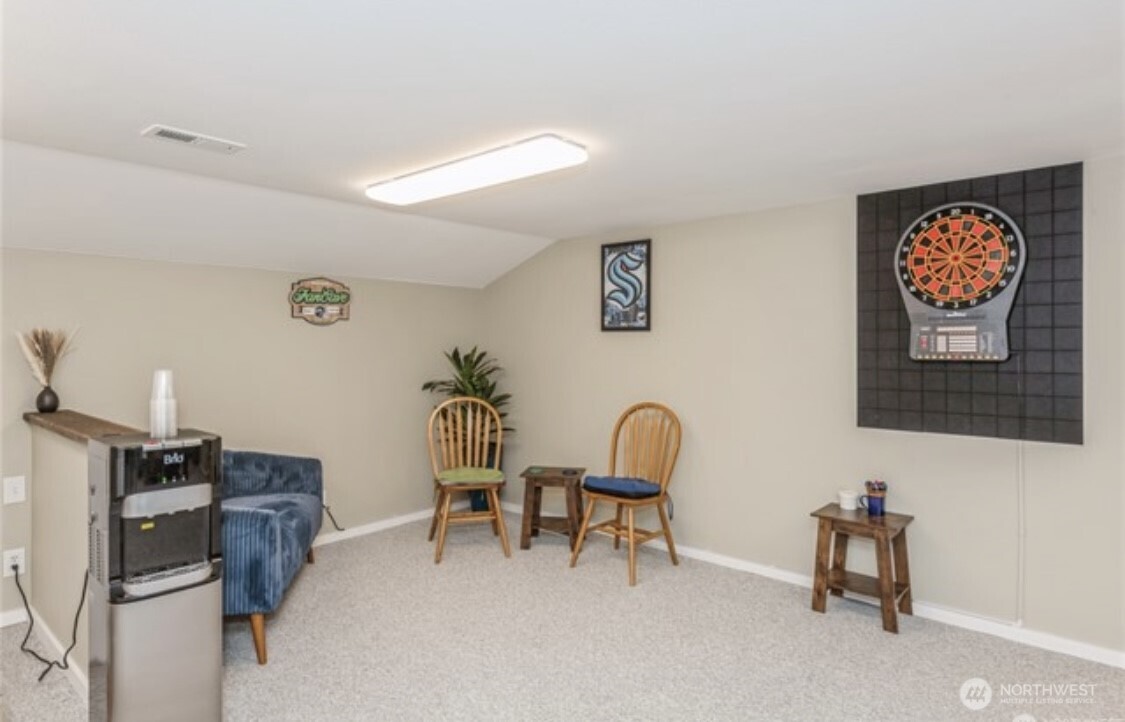 Test your aim and enjoy some friendly competition with dart games.