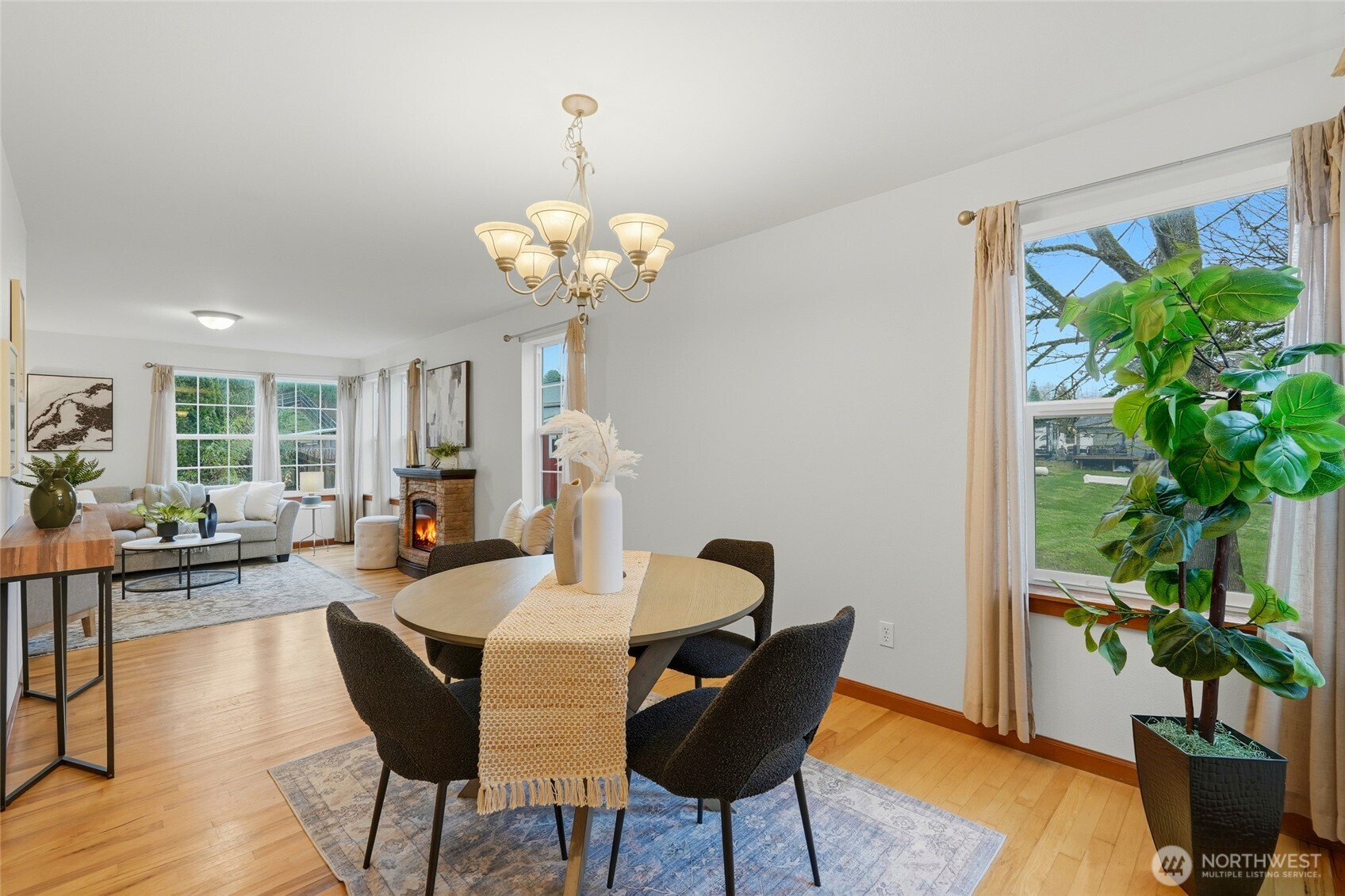 DINING ROOM FACING LIVING ROOM