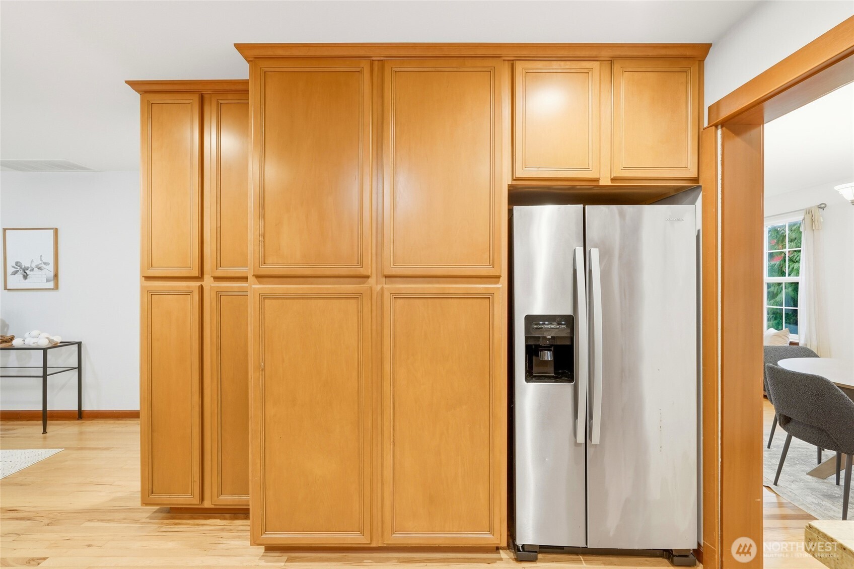 KITCHEN CABINETS WITH FRIDGE