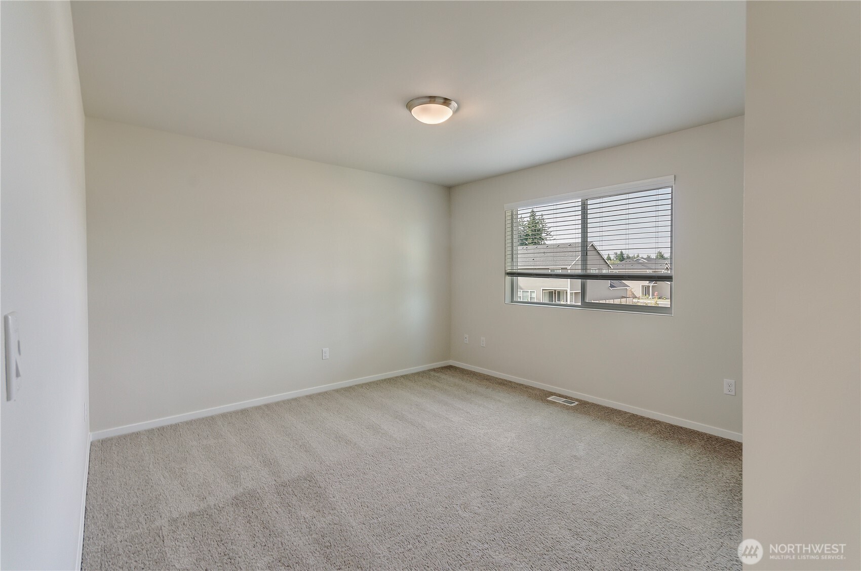 Photos are sample photos of a previously built Elbe plan in the community.