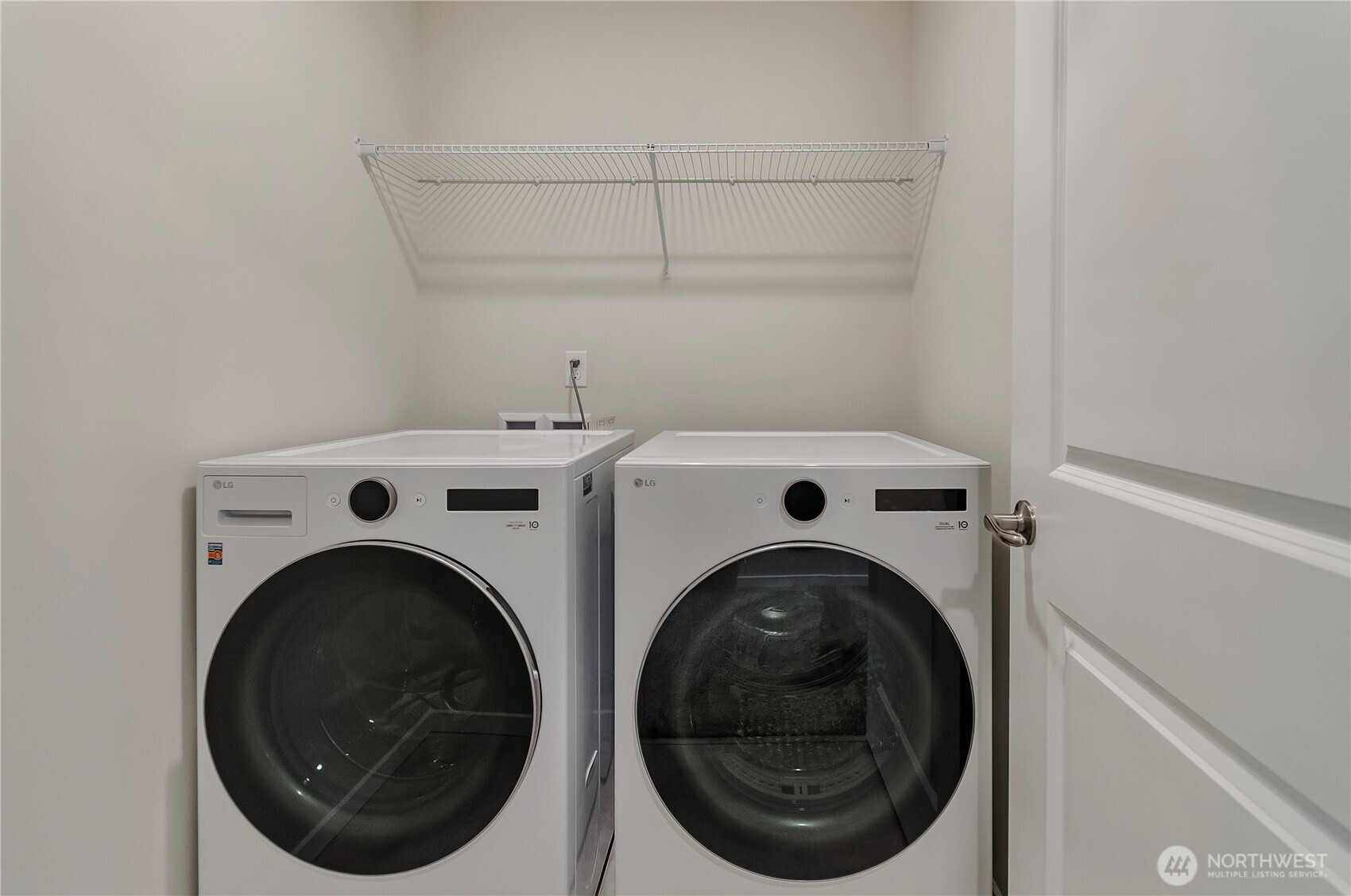 Photos are sample photos of a previously built Elbe plan in the community.