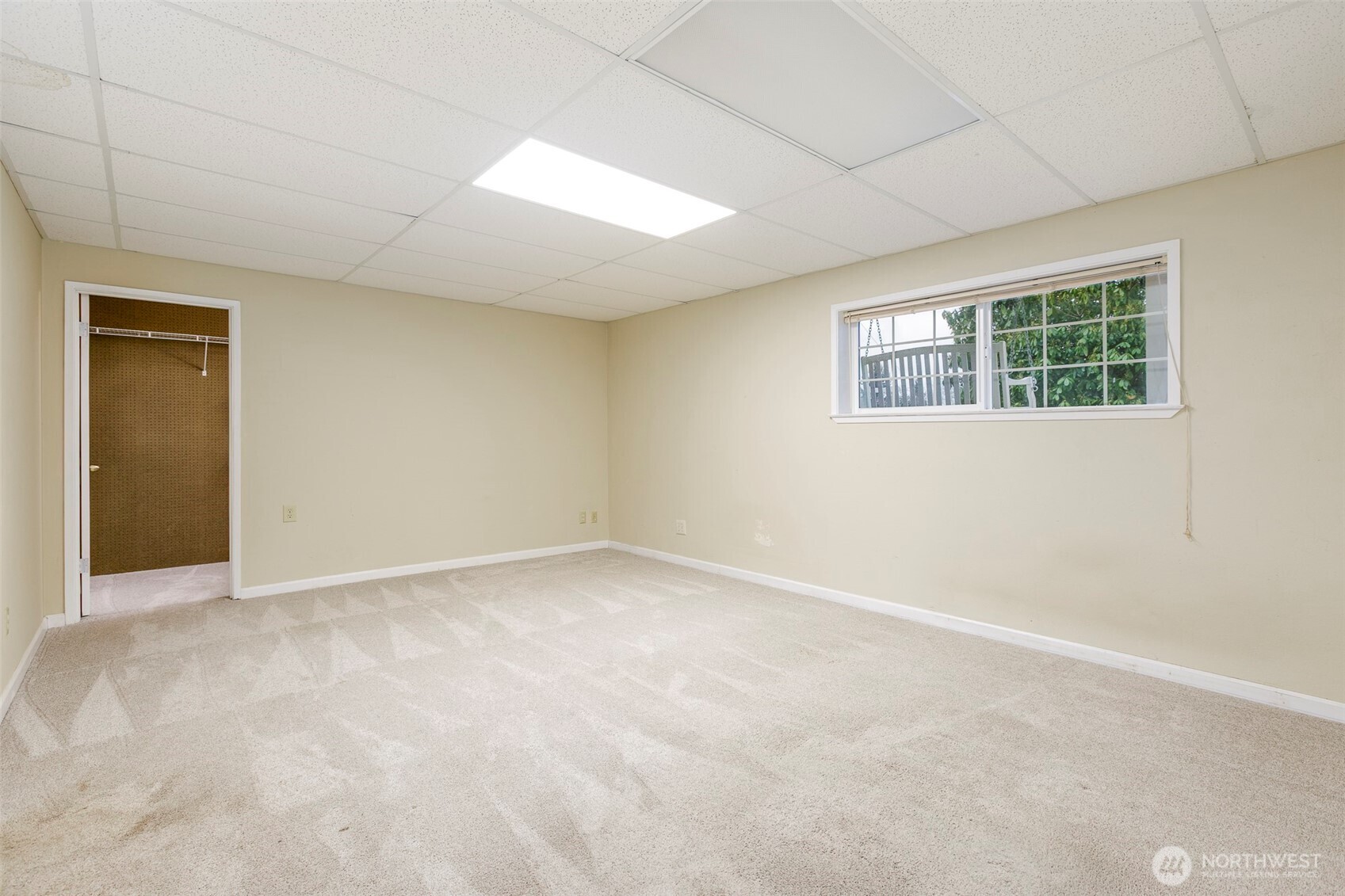 Downstairs Extra Room w storage area