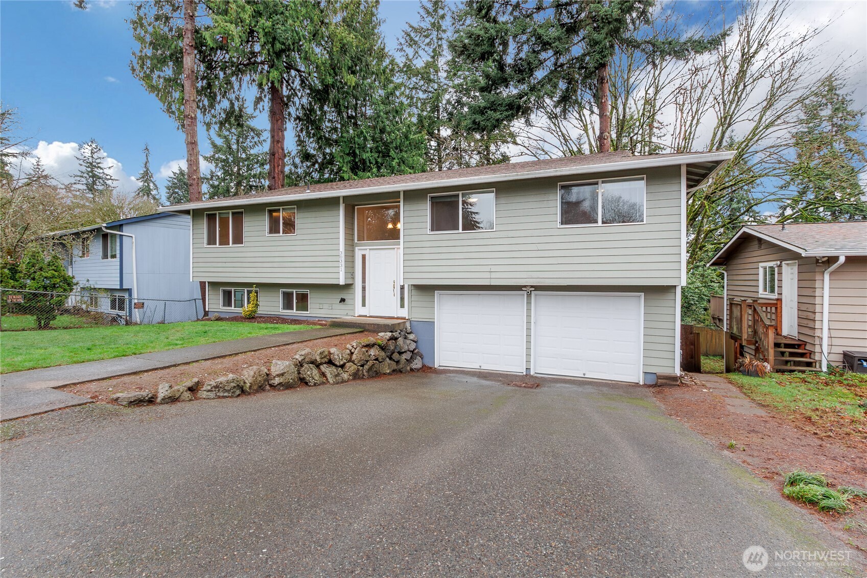Welcome to 30331 9th Ave S! Your new home awaits!