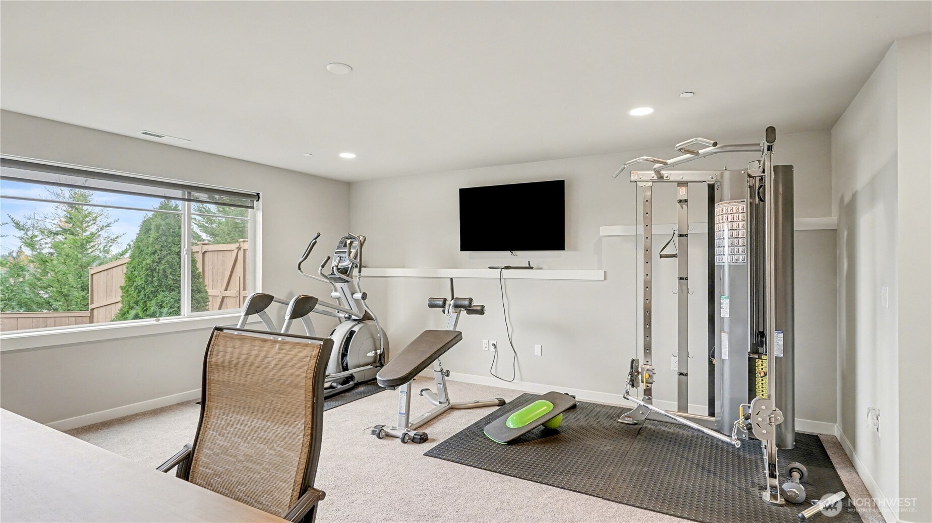 Downstairs flex space has endless opportunities!