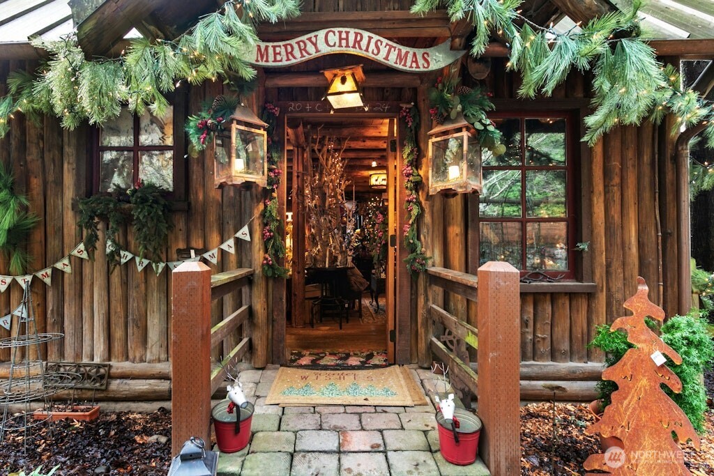 Front main entrance into home