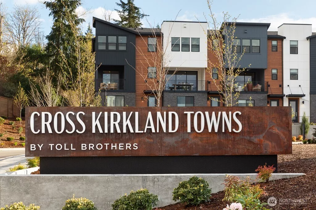 Cross Kirkland Towns by Toll Brothers