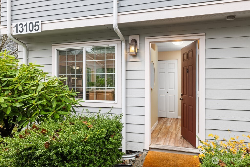 Private entry, no stairs