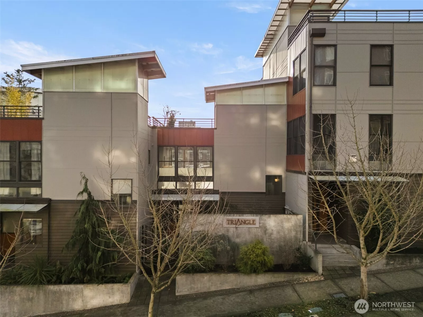 Welcome to The Triangle Townhomes, located in the heart of Tacoma, just the perfect location.