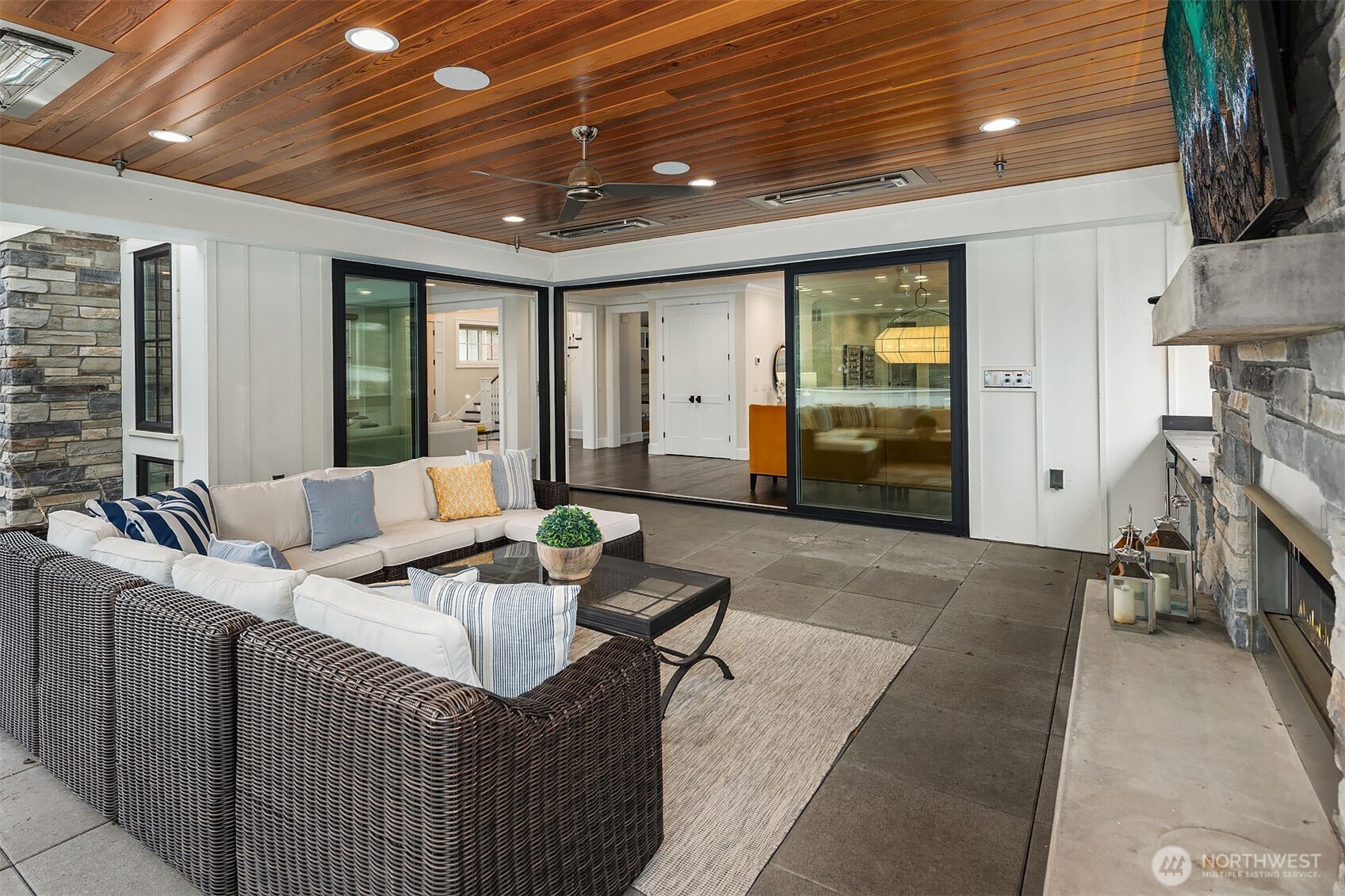 Easy indoor/outdoor access makes entertaining a breeze.