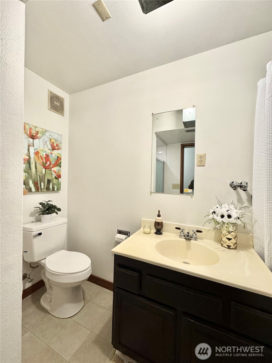 Lower level 3rd bedroom