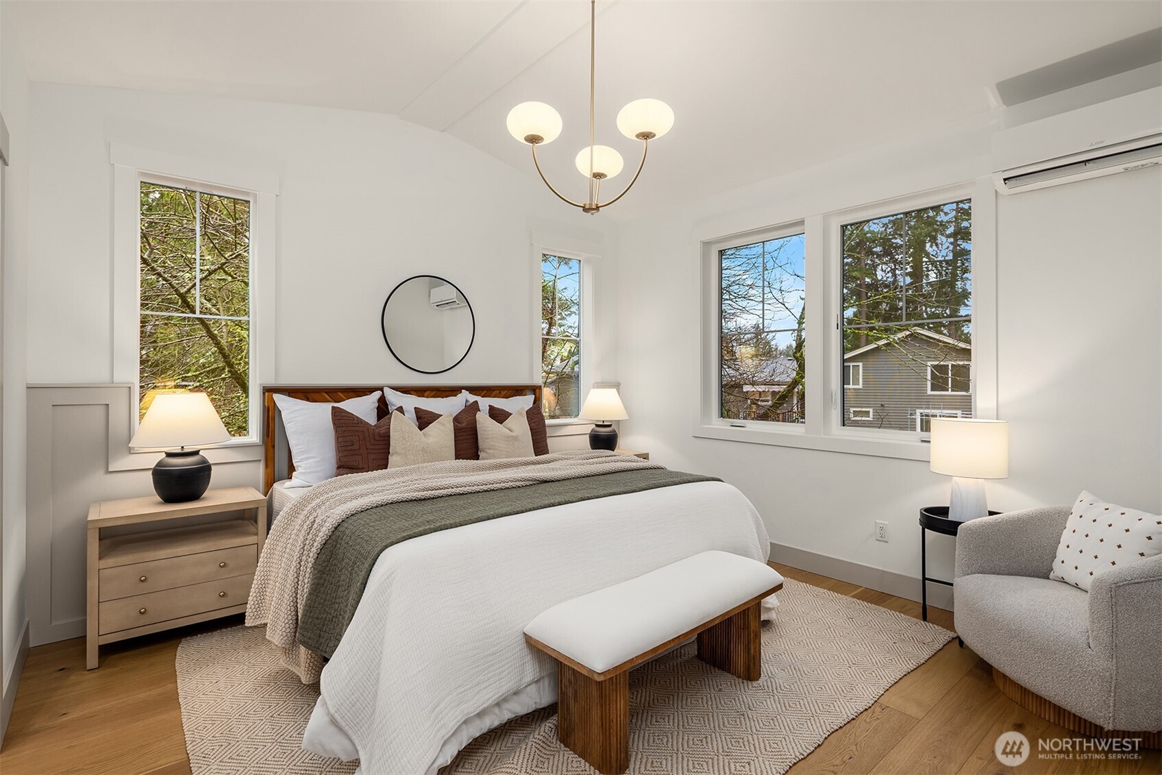 Primary suite with vaulted ceiling