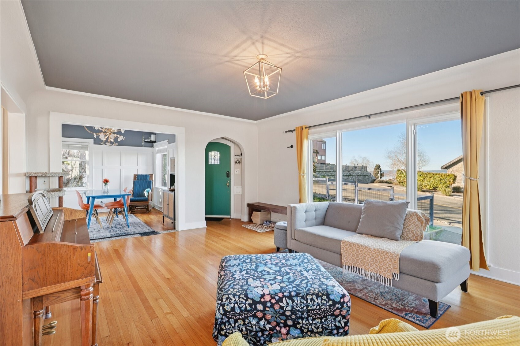 views of commencement bay and browns point