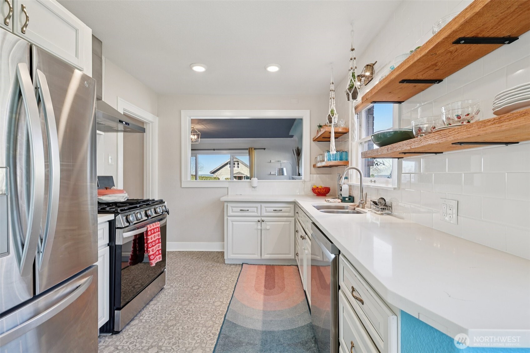 great space in this beautiful kitchen w views!
