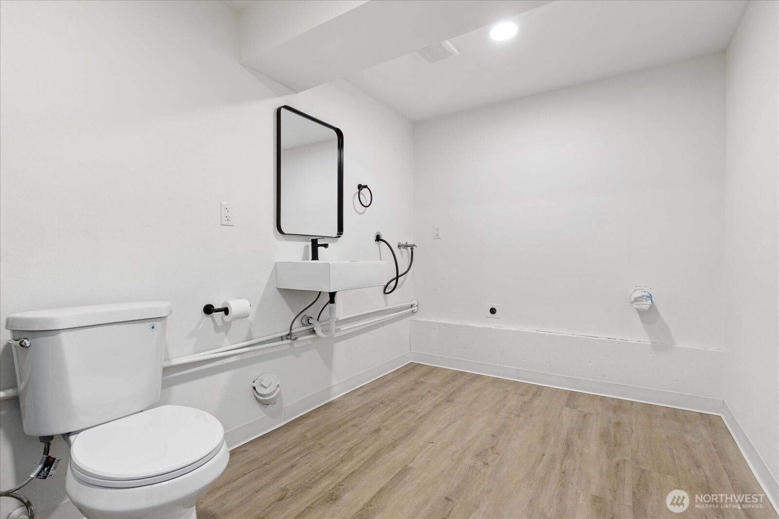 Basement bathroom & laundry.