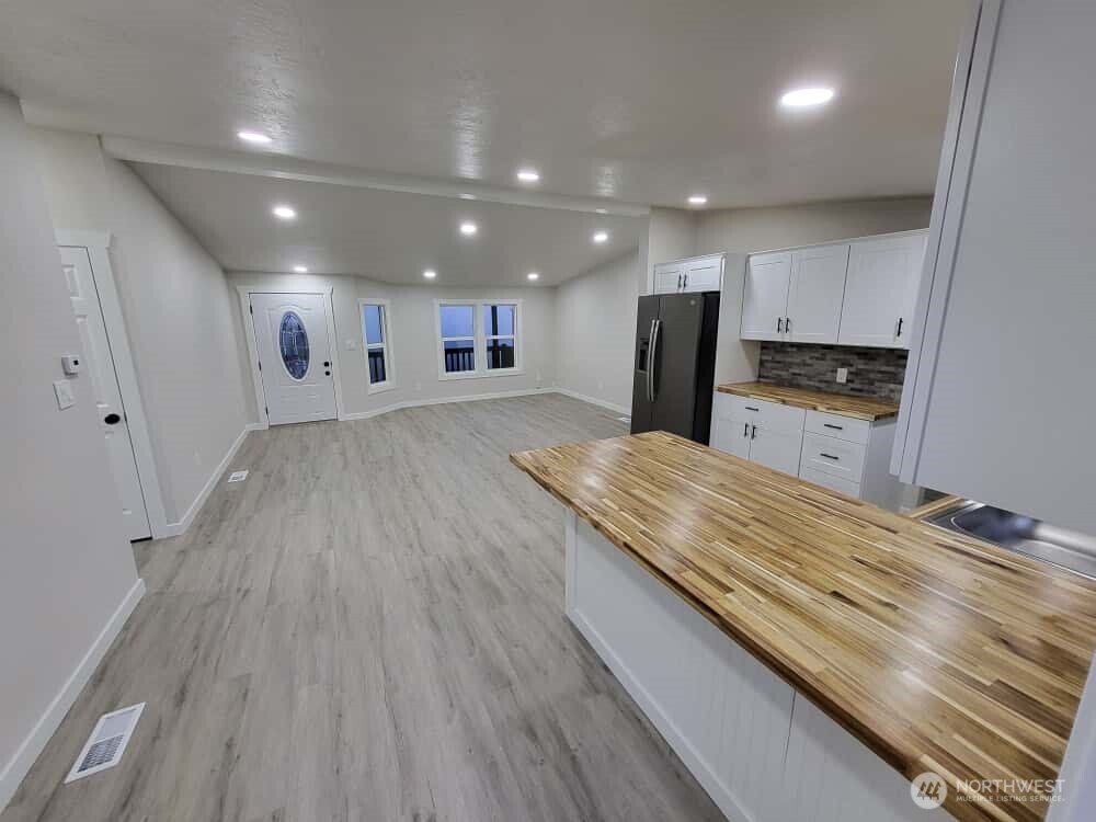 Shinyyyy butcher block!