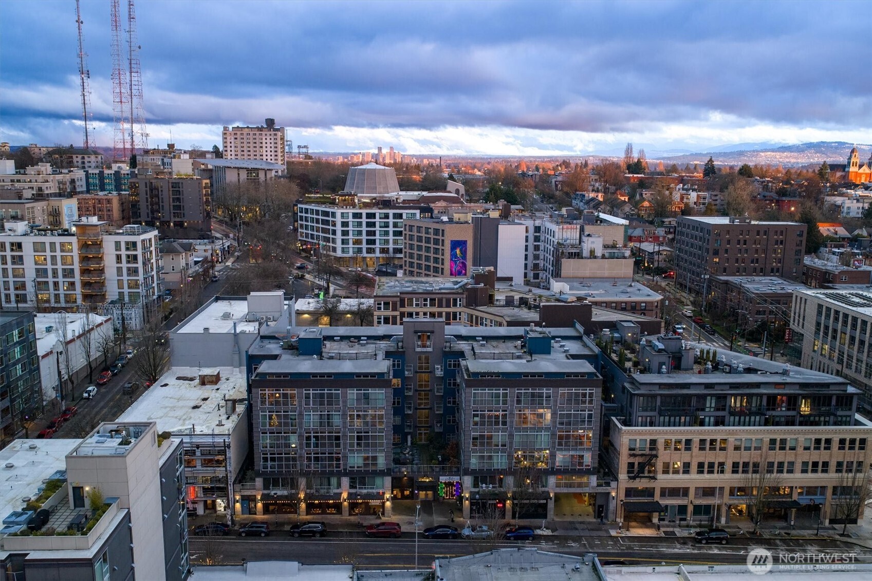 Easy access to Central Seattle, Madison, and Lake Washington