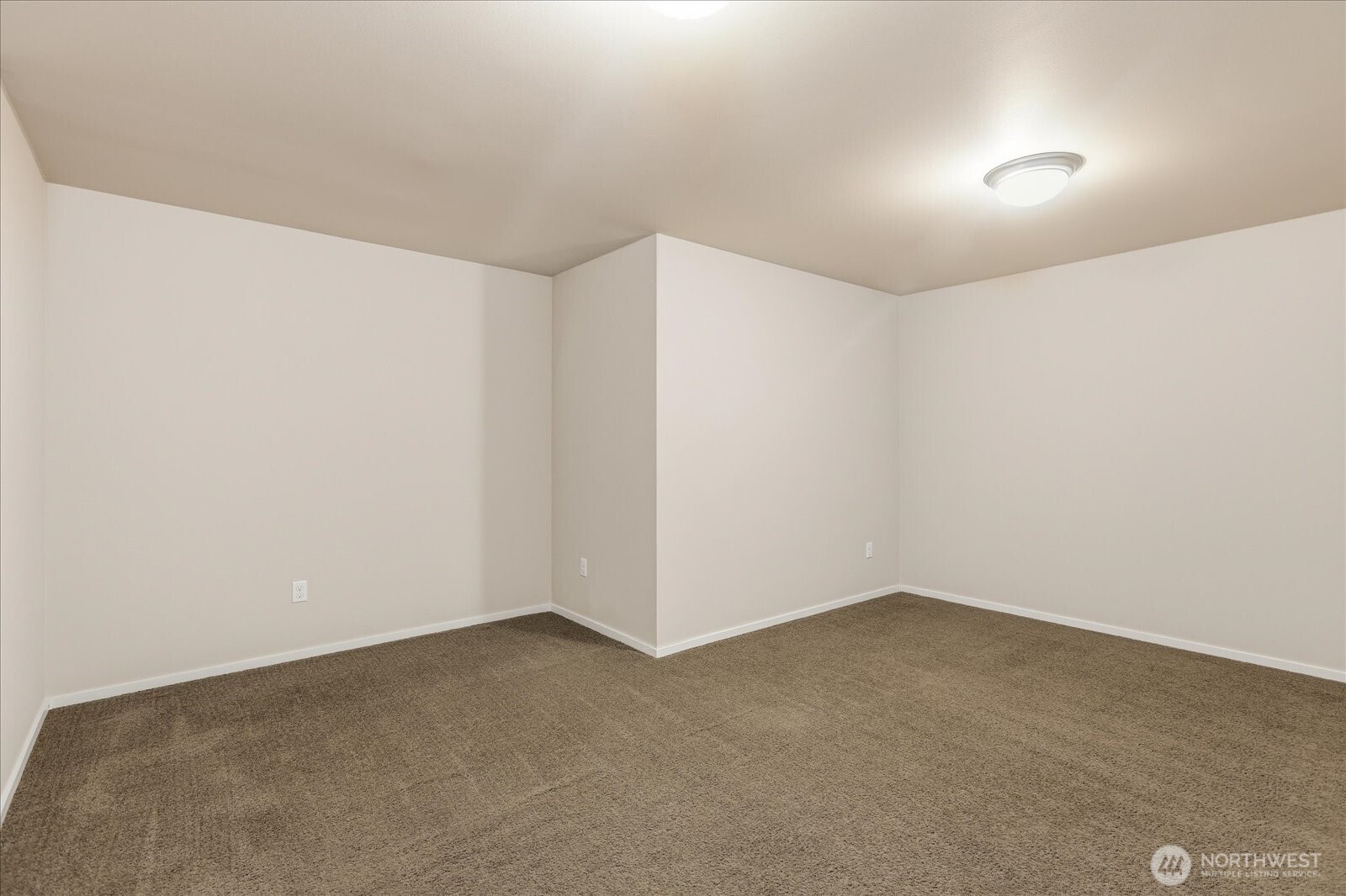 Another look at this large space.