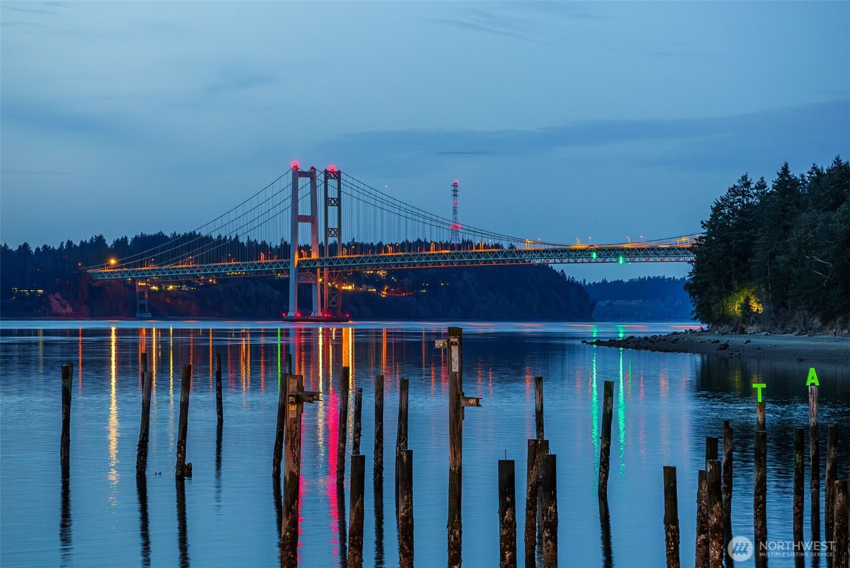 Evening views of Narrows Bridge