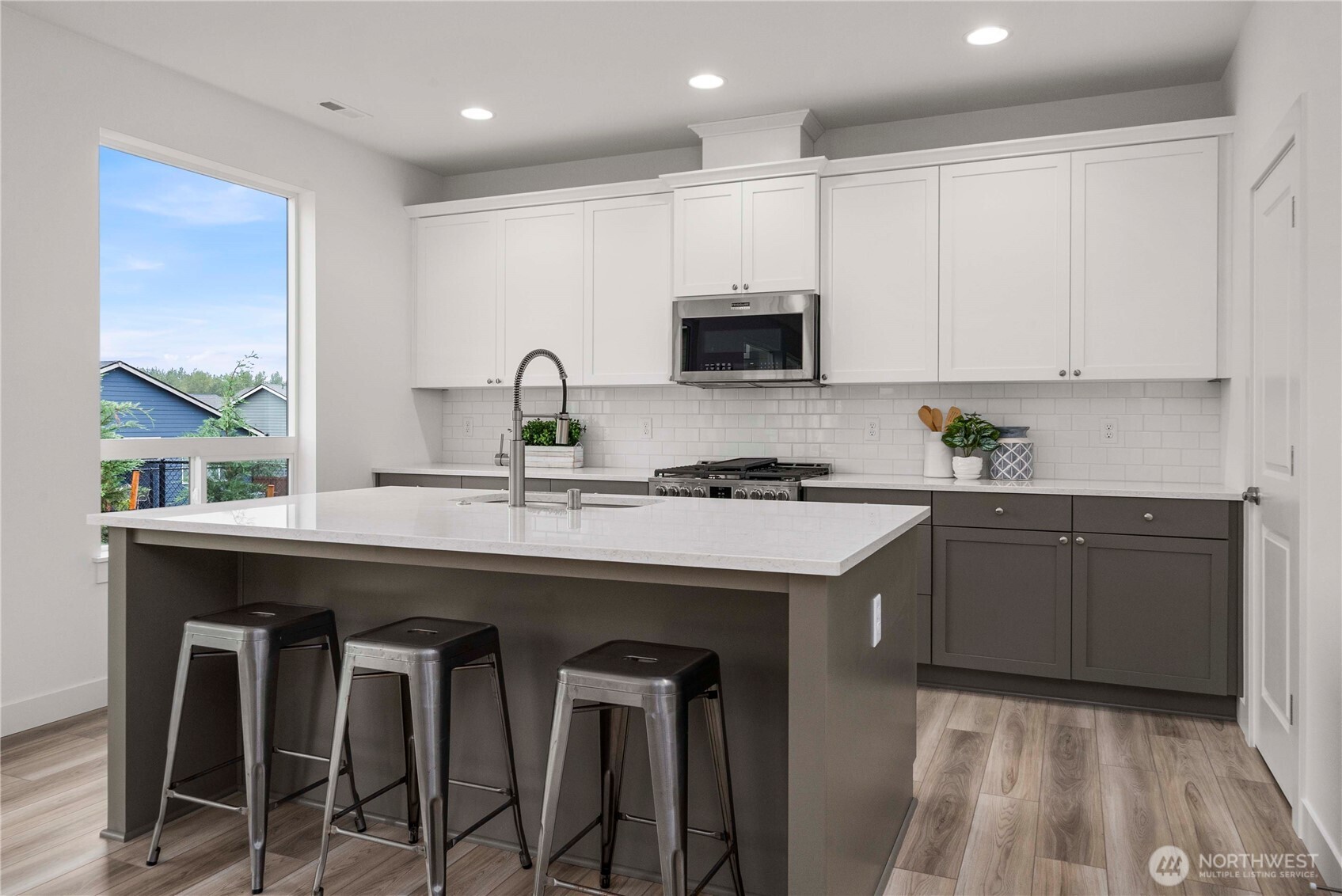 This photo/rendering is provided for illustrative purposes only. It does not depict the actual property, finishes, or furnishings, which may differ.