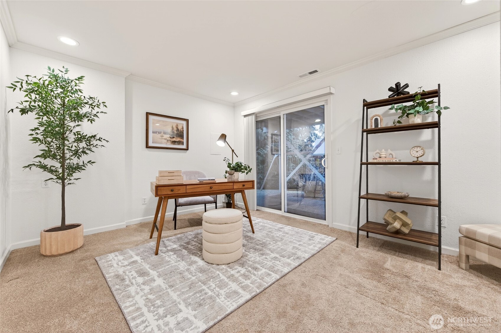 4th bedroom/office/flex space downstairs