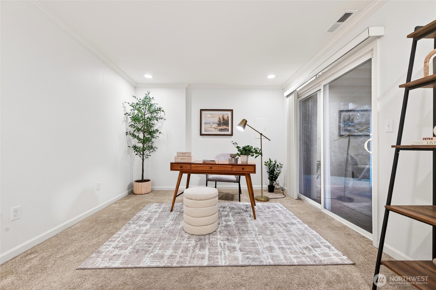 4th bedroom/office/flex space downstairs