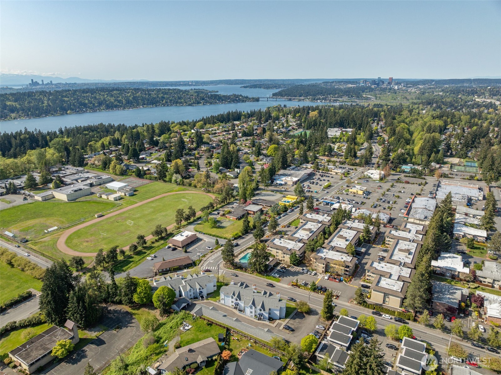 Close to grocery stores, shopping, scenic trails, bus stop, parks & restaurants.