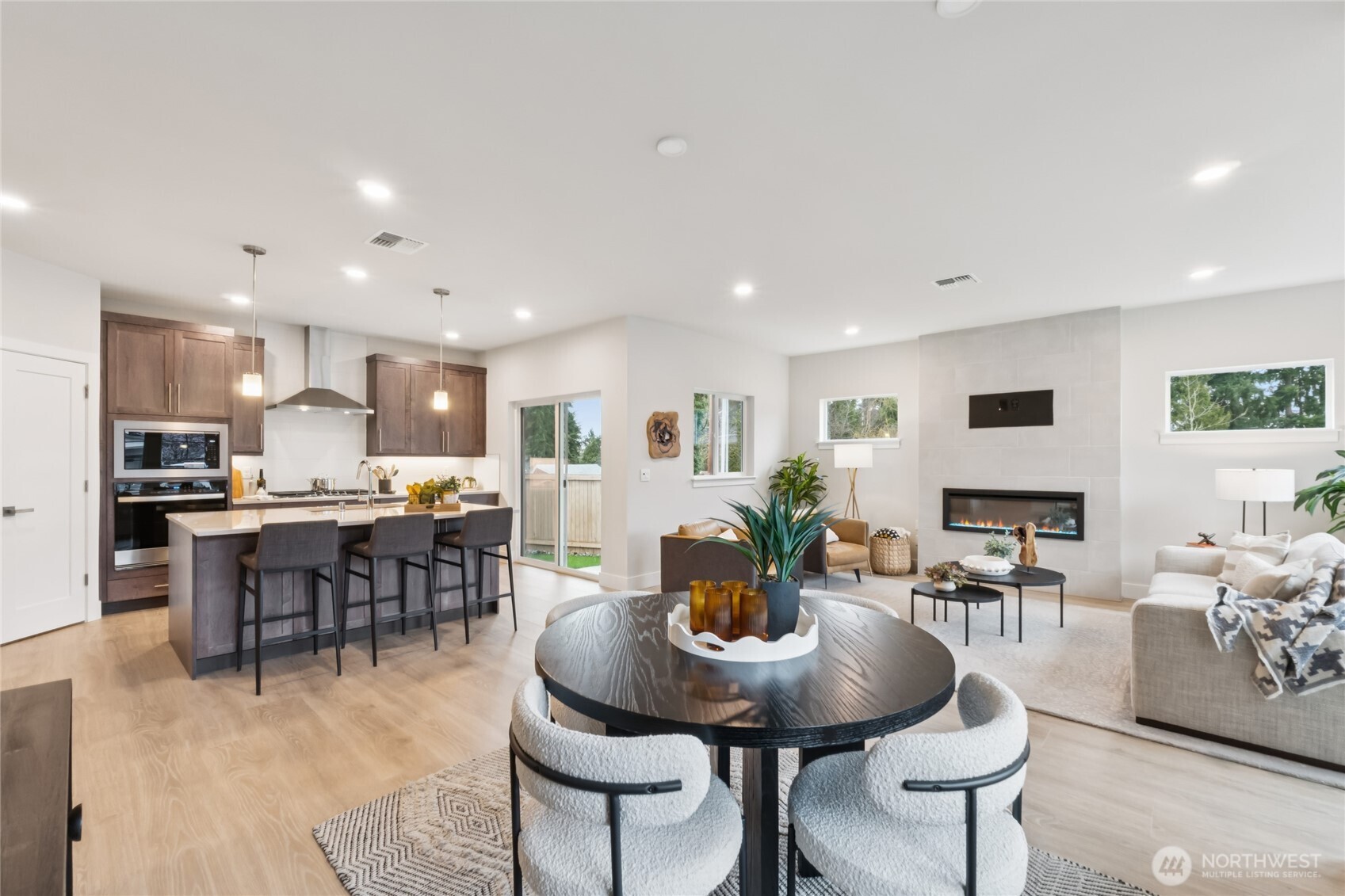 For representation only.  Features, colors, and selections may differ from photograph. See site agent for details.